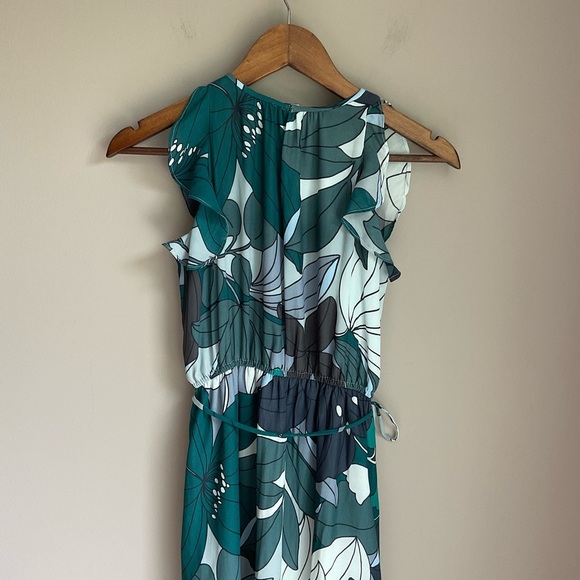 Loft Flutter Sleeve Floral Dress XS - Picture 6 of 7